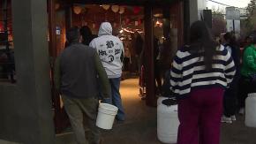 Chilenos realizan compras de último minuto para las Fiestas Patrias