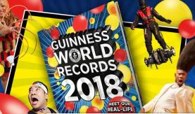 Así luce la mujer que ganó el Récord Guinness a las pestañas más largas del mundo Así luce la mujer que ganó el Récord Guinness a las pestañas más largas del mundo