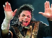Cortes, pastillas y tatuajes: Revelan detalles inéditos de la autopsia de Michael Jackson Cortes, pastillas y tatuajes: Revelan detalles inéditos de la autopsia de Michael Jackson