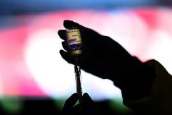 Canadá recomienda la vacuna de AstraZeneca solo para los mayores de 55 años Canadá recomienda la vacuna de AstraZeneca solo para los mayores de 55 años