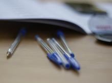 Lápiz pasta azul, mascarilla y carnet: lo que necesitas para votar en las elecciones 2021 Lápiz pasta azul, mascarilla y carnet: lo que necesitas para votar en las elecciones 2021