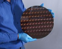 Mejorará rendimiento o usará menos energía: presentan primera tecnología de chip de 2 nanómetros Mejorará rendimiento o usará menos energía: presentan primera tecnología de chip de 2 nanómetros