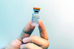 Seguimiento a Coronavac en Chile: Vacuna tiene efectividad de 86% contra muertes por COVID-19 Seguimiento a Coronavac en Chile: Vacuna tiene efectividad de 86% contra muertes por COVID-19