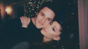 Ariana Grande y Dalton Gómez se casaron en secreto durante este fin de semana Ariana Grande y Dalton Gómez se casaron en secreto durante este fin de semana