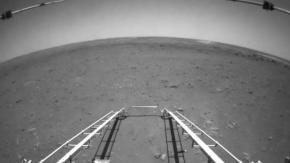 Las primeras imágenes tomadas por Zhurong, el robot de China que aterrizó en Marte Las primeras imágenes tomadas por Zhurong, el robot de China que aterrizó en Marte
