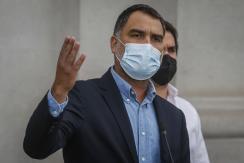 UDI pide al gobierno terminar con cuarentenas y "repensar" el toque de queda UDI pide al gobierno terminar con cuarentenas y "repensar" el toque de queda