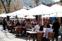 Patio Bellavista y otros comercios preparan reapertura con ofertas especiales para vacunados Patio Bellavista y otros comercios preparan reapertura con ofertas especiales para vacunados