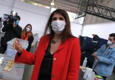Partido Socialista resuelve no inscribir a Paula Narváez a primarias con el PC y el Frente Amplio Partido Socialista resuelve no inscribir a Paula Narváez a primarias con el PC y el Frente Amplio