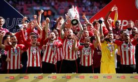 El Brentford asciende a la Premier League luego de 74 años de ausencia El Brentford asciende a la Premier League luego de 74 años de ausencia
