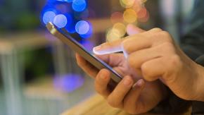 Emprendedores chilenos crean app de realidad aumentada para "probar" productos antes de comprar Emprendedores chilenos crean app de realidad aumentada para "probar" productos antes de comprar