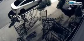 Cámara de seguridad capta a sujeto que disparó contra un hombre y terminó matando a niño de 10 años Cámara de seguridad capta a sujeto que disparó contra un hombre y terminó matando a niño de 10 años