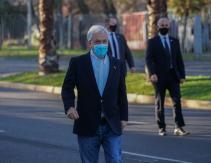 Piñera responde a Jadue por eventual estatuto de garantía a FF.AA: "Es no entender la democracia" Piñera responde a Jadue por eventual estatuto de garantía a FF.AA: "Es no entender la democracia"