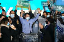 Orrego tras ganar gobernación: "Los problemas de la Región Metropolitana no tienen color político" Orrego tras ganar gobernación: "Los problemas de la Región Metropolitana no tienen color político"