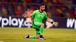 Nueva marca: Claudio Bravo iguala a Sergio "Sapo" Livingstone en histórico récord Nueva marca: Claudio Bravo iguala a Sergio "Sapo" Livingstone en histórico récord