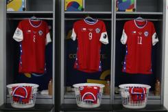 Copa América: ¿Por qué Chile jugará con una camiseta sin marca ante Uruguay? Copa América: ¿Por qué Chile jugará con una camiseta sin marca ante Uruguay?