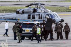 Policía de Colombia encuentra dos fusiles que habrían sido utilizados en ataque a Iván Duque Policía de Colombia encuentra dos fusiles que habrían sido utilizados en ataque a Iván Duque
