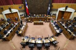 Senado aprueba reajuste al salario mínimo de $337 mil y será ley Senado aprueba reajuste al salario mínimo de $337 mil y será ley