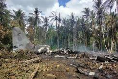 Al menos 45 muertos en accidente de avión militar en Filipinas