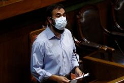 Hugo Gutierrez y fuero como constituyente: "El pueblo me salvó de todas las persecuciones penales" Hugo Gutierrez y fuero como constituyente: "El pueblo me salvó de todas las persecuciones penales"