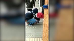 El tierno gesto de un joven con una adulta mayor en Quilpué: le compró calcetas para el frío El tierno gesto de un joven con una adulta mayor en Quilpué: le compró calcetas para el frío