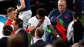 Boris Johnson y príncipe William rechazan los insultos racistas contra futbolistas ingleses Boris Johnson y príncipe William rechazan los insultos racistas contra futbolistas ingleses