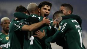 Universidad Católica cae con polémica ante Palmeiras en la ida de los octavos de Copa Libertadores Universidad Católica cae con polémica ante Palmeiras en la ida de los octavos de Copa Libertadores