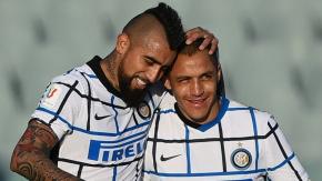 ¿Sánchez o Vidal? Aseguran que uno de los chilenos estaría fuera de los planes del Inter ¿Sánchez o Vidal? Aseguran que uno de los chilenos estaría fuera de los planes del Inter