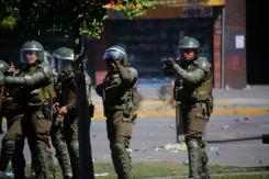 Comisión de DDHH aprueba prohibir armas no letales por parte de Carabineros en manifestaciones Comisión de DDHH aprueba prohibir armas no letales por parte de Carabineros en manifestaciones