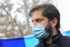 Coordinador del programa de Boric: "Hay impuestos nuevos y un esfuerzo por disminuir la evasión" Coordinador del programa de Boric: "Hay impuestos nuevos y un esfuerzo por disminuir la evasión"