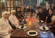 Recibido por el jeque: el lujoso viaje de Arturo Vidal por Dubái Recibido por el jeque: el lujoso viaje de Arturo Vidal por Dubái