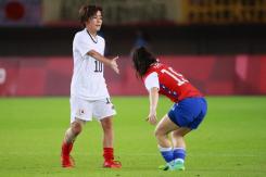 ¿Fue gol? El cabezazo que acercaba a Chile a cuartos y generó polémica en el partido contra Japón ¿Fue gol? El cabezazo que acercaba a Chile a cuartos y generó polémica en el partido contra Japón