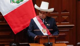 Presidente de Perú: "Los jóvenes que no estudien ni trabajen deberán acudir al servicio militar" Presidente de Perú: "Los jóvenes que no estudien ni trabajen deberán acudir al servicio militar"