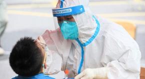 China realiza testeos masivos y dicta nuevas restricciones por brotes de coronavirus China realiza testeos masivos y dicta nuevas restricciones por brotes de coronavirus