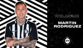 Tras su polémica salida de Colo Colo: Martín Rodríguez fue presentado en Turquía y usará la "10" Tras su polémica salida de Colo Colo: Martín Rodríguez fue presentado en Turquía y usará la "10"