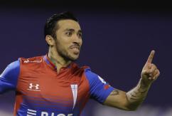 Edson Puch protagoniza fuerte altercado con hijo de Gustavo Poyet en Universidad Católica Edson Puch protagoniza fuerte altercado con hijo de Gustavo Poyet en Universidad Católica