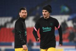 [VIDEO] "Se va por tu culpa": Hinchas del Barcelona responsabilizan a Griezmann por salida de Messi