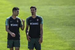Defensa portugués le habla todos los días a CR7 para que vaya al Lille: "Sólo respondió ja, ja, ja" Defensa portugués le habla todos los días a CR7 para que vaya al Lille: "Sólo respondió ja, ja, ja"