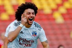 Colo Colo sufre pero derrota a Unión Española y escaló al segundo lugar de la tabla Colo Colo sufre pero derrota a Unión Española y escaló al segundo lugar de la tabla