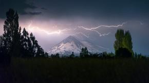 Sistema frontal: Pronostican posibles tormentas eléctricas para 10 regiones del país Sistema frontal: Pronostican posibles tormentas eléctricas para 10 regiones del país