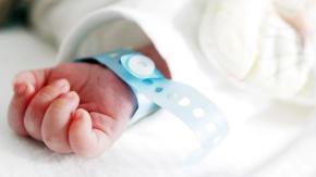 Encuentran a bebé muerto en basurero: la madre lo habría asfixiado con un cordón Encuentran a bebé muerto en basurero: la madre lo habría asfixiado con un cordón