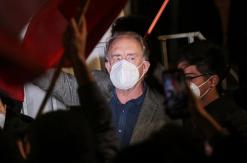 "Acá está la izquierda verdadera": Eduardo Artés inscribe candidatura presidencial ante el Servel "Acá está la izquierda verdadera": Eduardo Artés inscribe candidatura presidencial ante el Servel