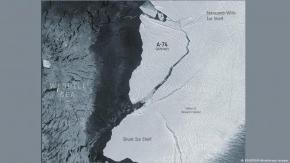 Imágenes satelitales muestran que un iceberg gigante estuvo muy cerca de colisionar con la Antártida Imágenes satelitales muestran que un iceberg gigante estuvo muy cerca de colisionar con la Antártida