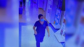 Mujer secuestró a bebé de un hospital y luego la abandonó en la calle: se hizo pasar por enfermera Mujer secuestró a bebé de un hospital y luego la abandonó en la calle: se hizo pasar por enfermera