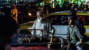 Ataques en Afganistán: el dramático relato de sobrevivientes de la matanza del aeropuerto de Kabul Ataques en Afganistán: el dramático relato de sobrevivientes de la matanza del aeropuerto de Kabul