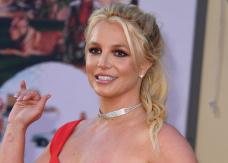 Antes de dejar su tutela: Padre de Britney Spears pide dos millones de dólares Antes de dejar su tutela: Padre de Britney Spears pide dos millones de dólares