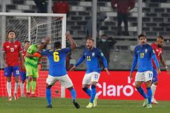 La Roja cae ante Brasil en el Monumental y deberá buscar puntos de visita en las Clasificatorias La Roja cae ante Brasil en el Monumental y deberá buscar puntos de visita en las Clasificatorias