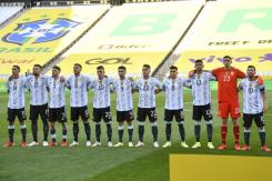 Argentina de Messi llega a Buenos Aires tras polémica suspensión de clásico con Brasil Argentina de Messi llega a Buenos Aires tras polémica suspensión de clásico con Brasil