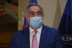 Chahuán (RN) a parlamentarios que apoyan cuarto retiro: "El llamado es a que recapaciten" Chahuán (RN) a parlamentarios que apoyan cuarto retiro: "El llamado es a que recapaciten"