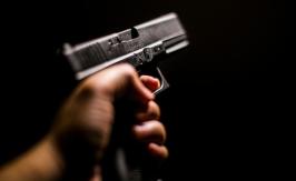 Hombre es asesinado frente a su esposa y dos hijos tras declarar contra un narcotraficante Hombre es asesinado frente a su esposa y dos hijos tras declarar contra un narcotraficante