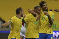 Brasil vence a Perú de la mano de Neymar y alarga su récord en las Clasificatorias Brasil vence a Perú de la mano de Neymar y alarga su récord en las Clasificatorias